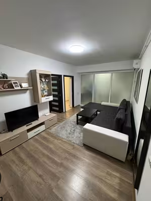 Vânzare Apartament cu 3 camere zona Popesti-Leordeni